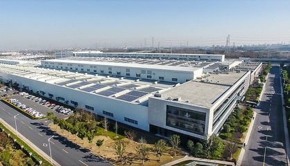 比別克 VELITE 6 的發(fā)布更吸睛的,可能是這家電池工廠的投產(chǎn)